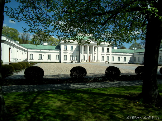 Belweder w warszawskich azienkach