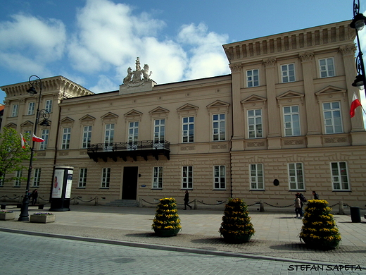 Paac Uruskich-Czetwertyskich przy Krakowskie Przedmiecie 30 w Warszawie - siedziba Wydz.Geografii i Studiw Reginalnych.