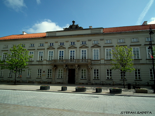 Paac Tyszkiewiczw-Potockich przy ul. Krakowskie Przedmiecie 32 w Warszawie.