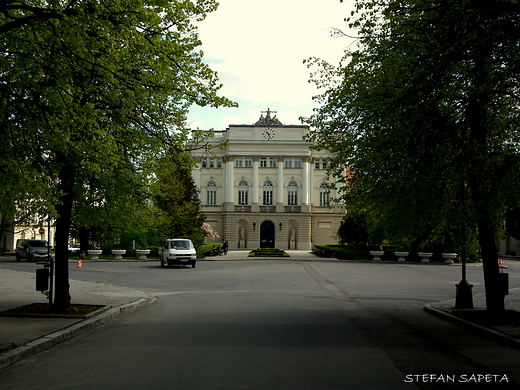 Collegium Novum Uniwersytetu Warszawskiego - dawny gmach Biblioteki UW.