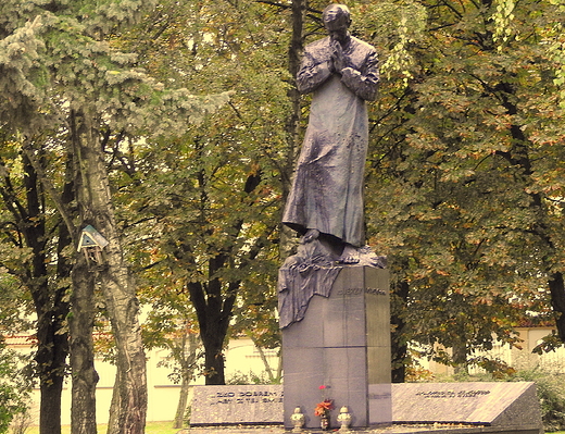 pomnik Popieuszki