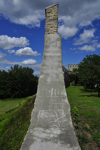 Szydw - fragment murw obronnych