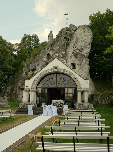 Sanktuarium Matki Boskiej Skakowej w Podzamczu