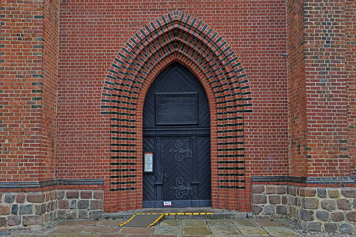 Szczecin - Portal prawego wejścia do katedry