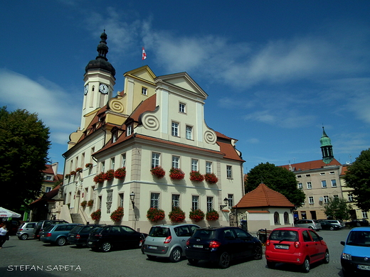 Ratusz w Woowie.