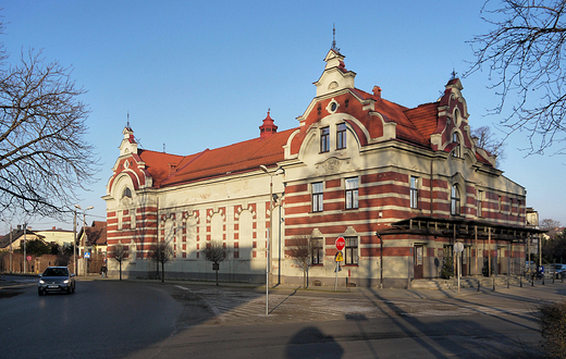 ywiec w beznieny styczniowy dzie. Gmach Miejskiego Centrum Kultury.