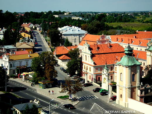 Koci w. Michaa Archanioa wraz z dawnym Klasztorem Benedyktynek z XVIIw. Od 1903 roku siedziba Wyszego Seminarium Duchownego w Sandomierzu.