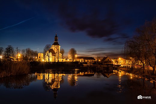 Nocna panorama Kominka