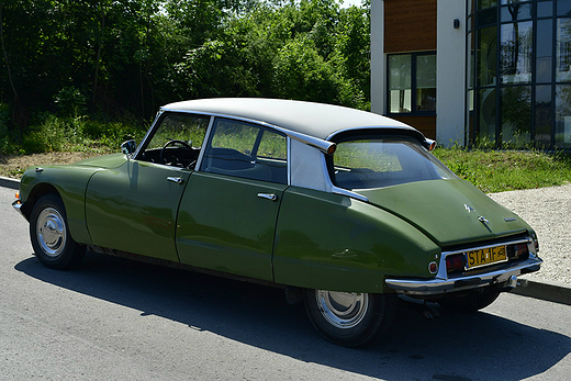 Brzydkie kacztko Citroen DS