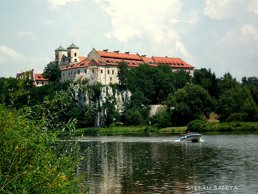 Klasztor Benedyktynw w Tycu.