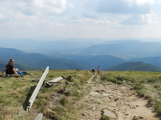 Widok z Wielkiej Rawki na Bieszczady ukraiskie