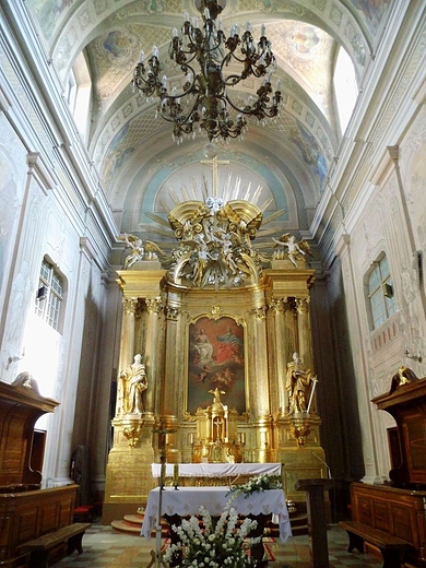Otarz gwny XVIII-wiecznego kocioa witej Trjcy