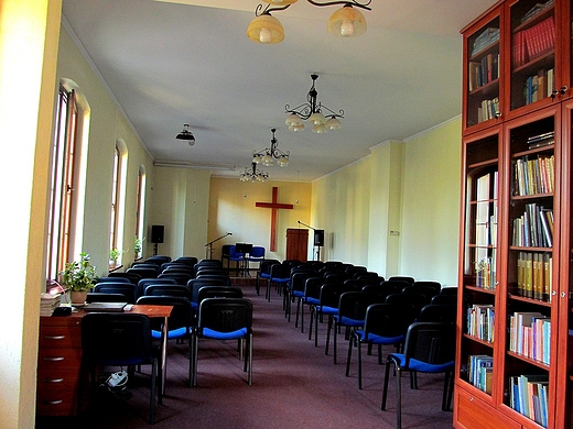 Wntrze sali modlitewnej