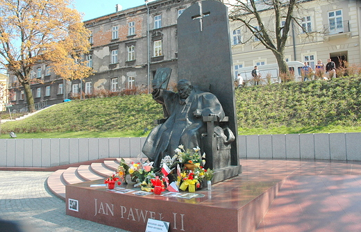 Przemyl - pomnik Jana Pawa II