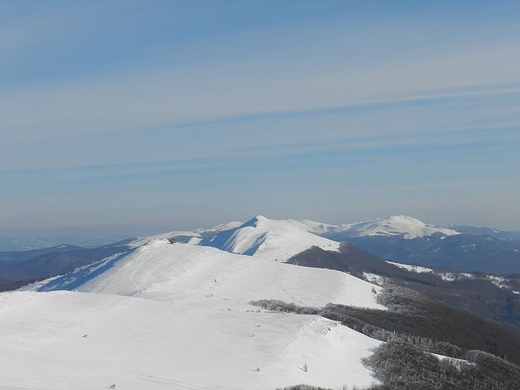 Pooniny Wetliska i Caryska a w oddali Tarnica