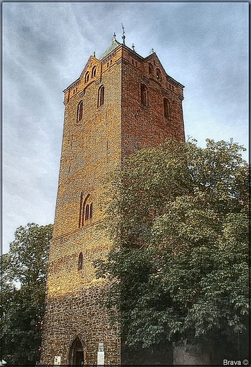 Koci ewangelicki pw. w. Mikoaja w Byczynie - XIVw. - HDR