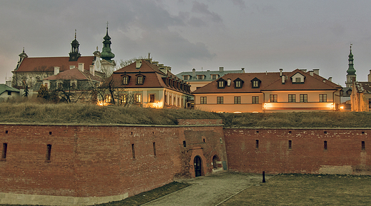 z widokiem na stare miasto...