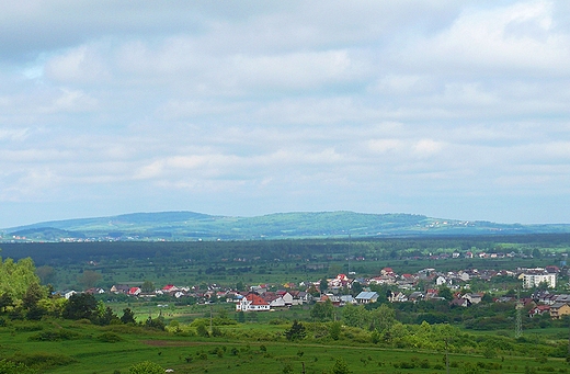 Widok z Karczwki na Pasmo Oblgorskie