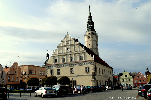 Pnorenesansowy ratusz w Gogwku z 1608r.