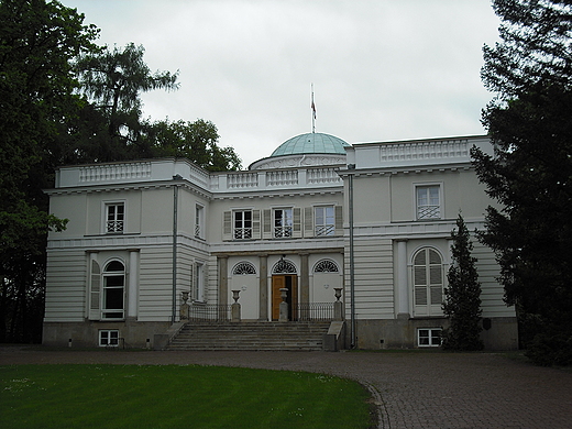 Park Natoliski w Warszawie. Paac Potockich.