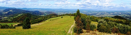 Panorama na Grzywacką Górę i pasmo Magury Wątkowskiej