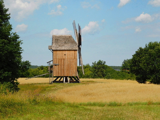 Skansen w Olsztynku