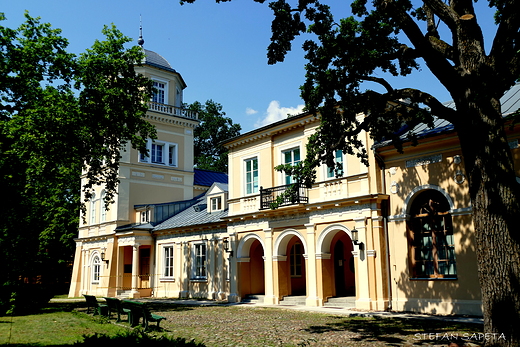 Paac rodziny Ostrowskich - zaoycieli miasta Tomaszw Mazowiecki