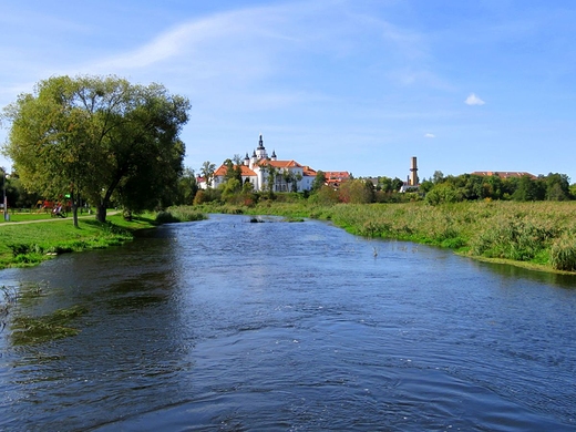 Rzeka Supraśl z widokiem na monaster