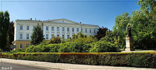 Budynek Sdu Krajowego z 1823-1826r.-obecnie Sd Rejonowy
