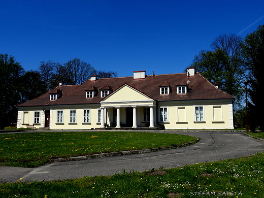 Klasycystyczny Dwr Badenich w Krakowie - Branice