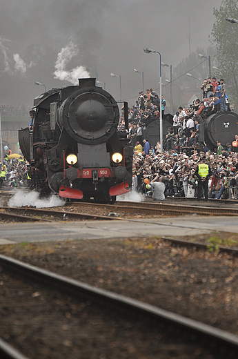 Lokomotywa Ty2-953 z Chabwki podczas parady. Wolsztyn 2010