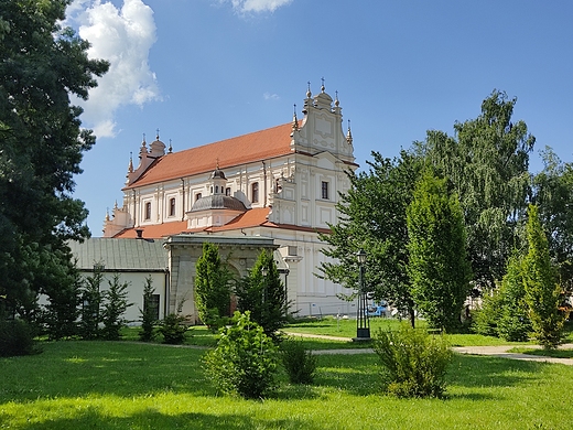 Koci Franciszkanw i Nowa Brama Lwowska