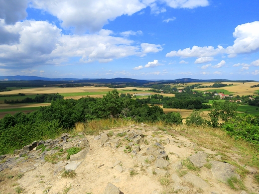 Widok z Czartowskiej Skay na Pogrze Kaczawskie