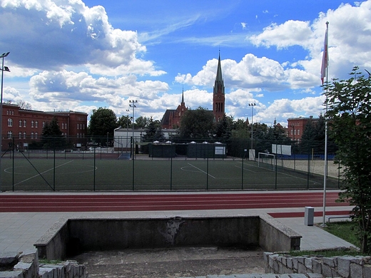 Boisko na centralnym placu