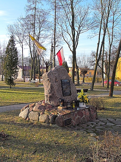 Obelisk powicony JPII