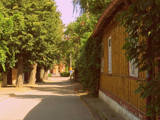 Letni spacer po nadbuaskim miasteczku