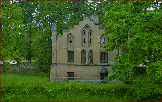 Zesp Parkowo Paacowy w Moszowej - fragment zabudowa