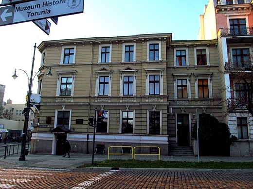 Dawniej klinika - dzi hotel