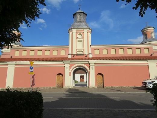 XVII-wieczny zespół klasztorny bernardynów. Sanktuarium św. Antoniego