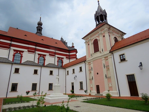 Podominikaski zesp klasztorny z koca XVII w.