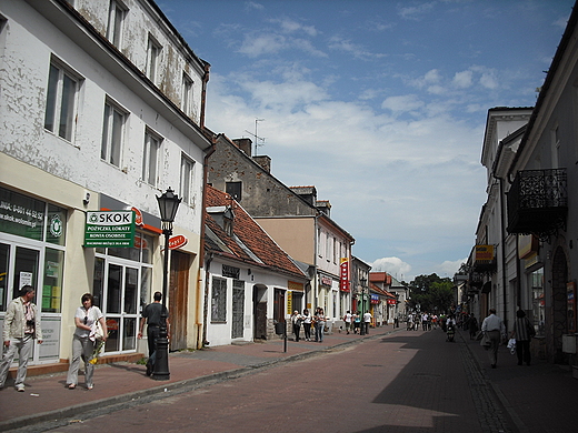 owicz. Ulica czca Stary Rynek i Nowy Rynek.