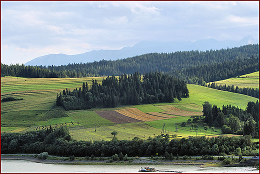 Widok z  zapory w  Niedzicy