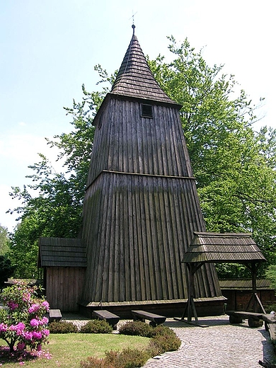 Dzwonnica z XVII w. Brynw