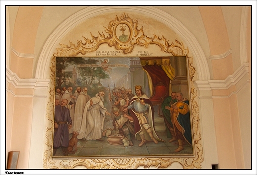 Bieniszew - barokowy koci p.w. Narodzenia N.M.P. - polichromia ze scen wizyty krla Bolesawa Chrobrego w klasztorze
