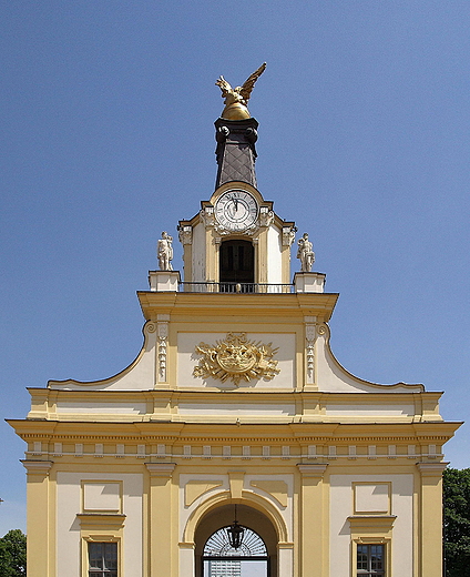 Biaystok. Fragment bramy wejciowej do Paacu Branickich.