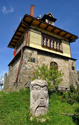 Schronisko i rzeby na Luboniu