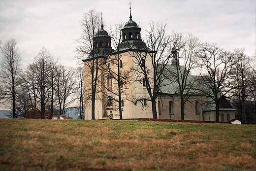 Rychwad - barokowy koci pod wezwaniem w. Mikoaja. Beskid ywiecki