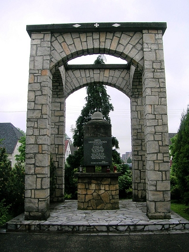 Jemielnica.Pomnik ofiar 1-szej wojny swiatowej.