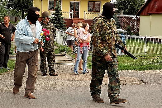 Lipa - charakterystyczna dla wsi tzw. brama weselna