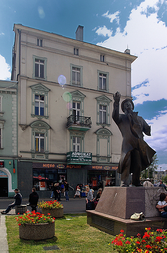 Sosnowiec. Pomnik Jana Kiepury.